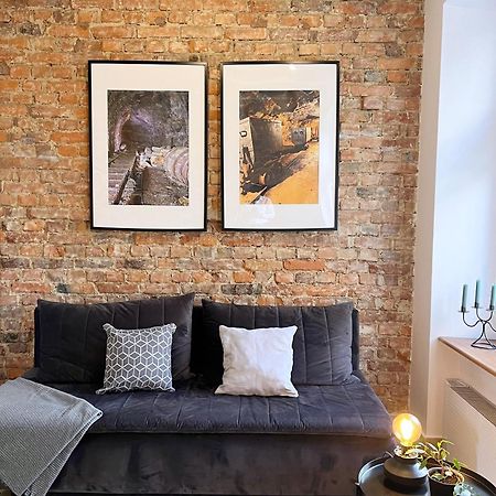 Apartament Gwarek Walbrzych Bagian luar foto