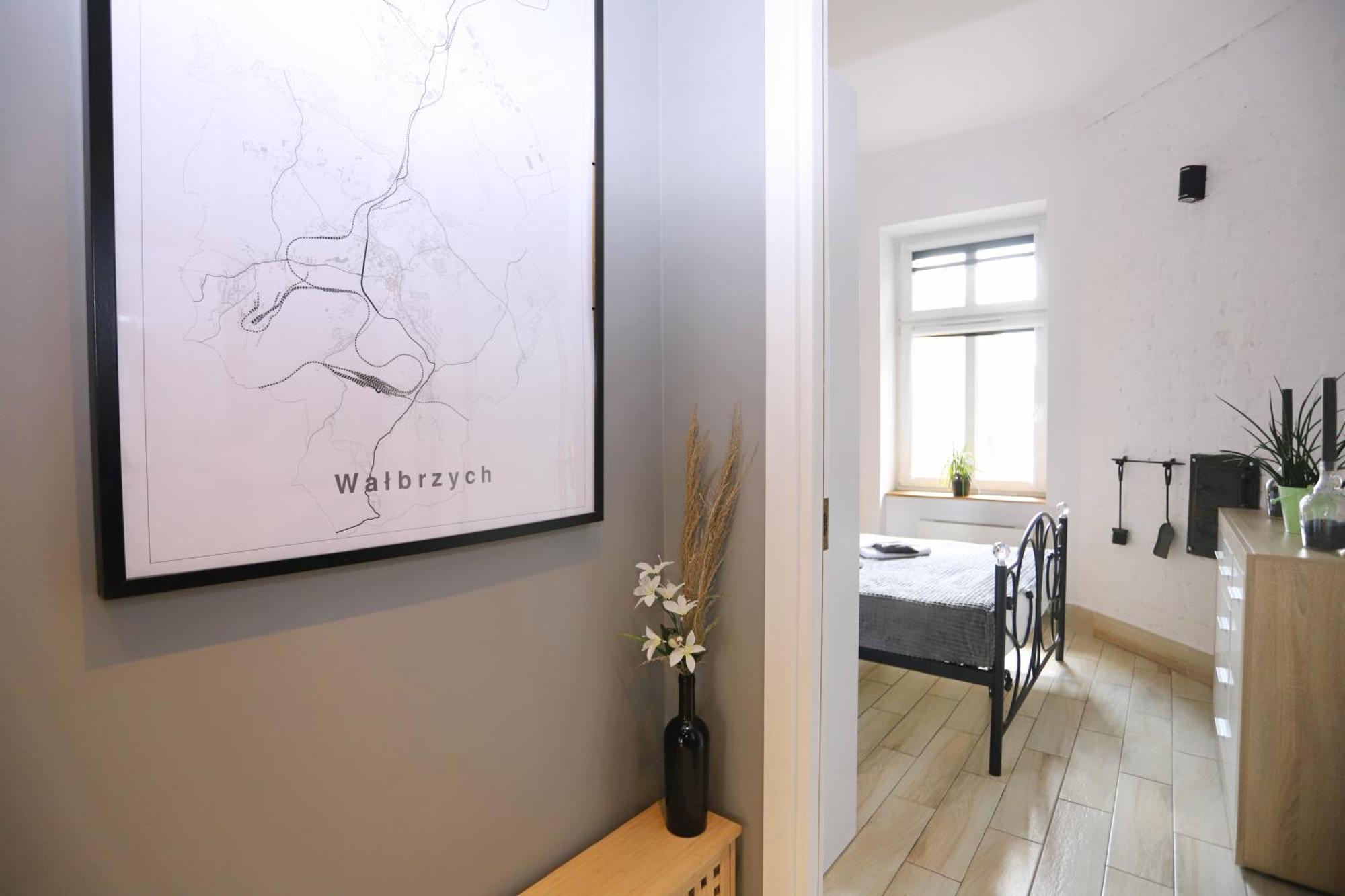 Apartament Gwarek Walbrzych Bagian luar foto